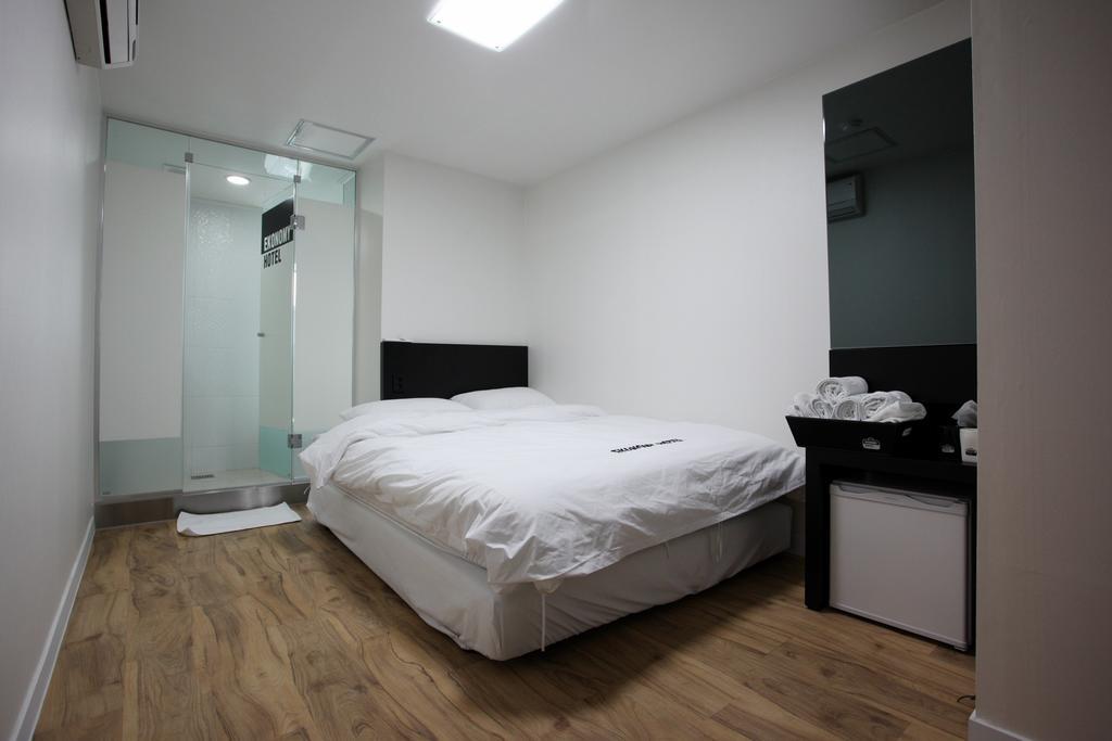 Ekonomy Hotel Dongdaemun Seul Dış mekan fotoğraf
