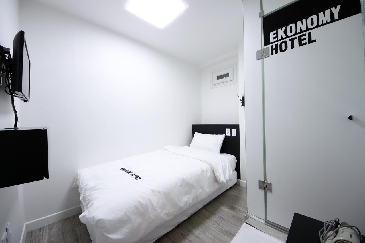 Ekonomy Hotel Dongdaemun Seul Oda fotoğraf
