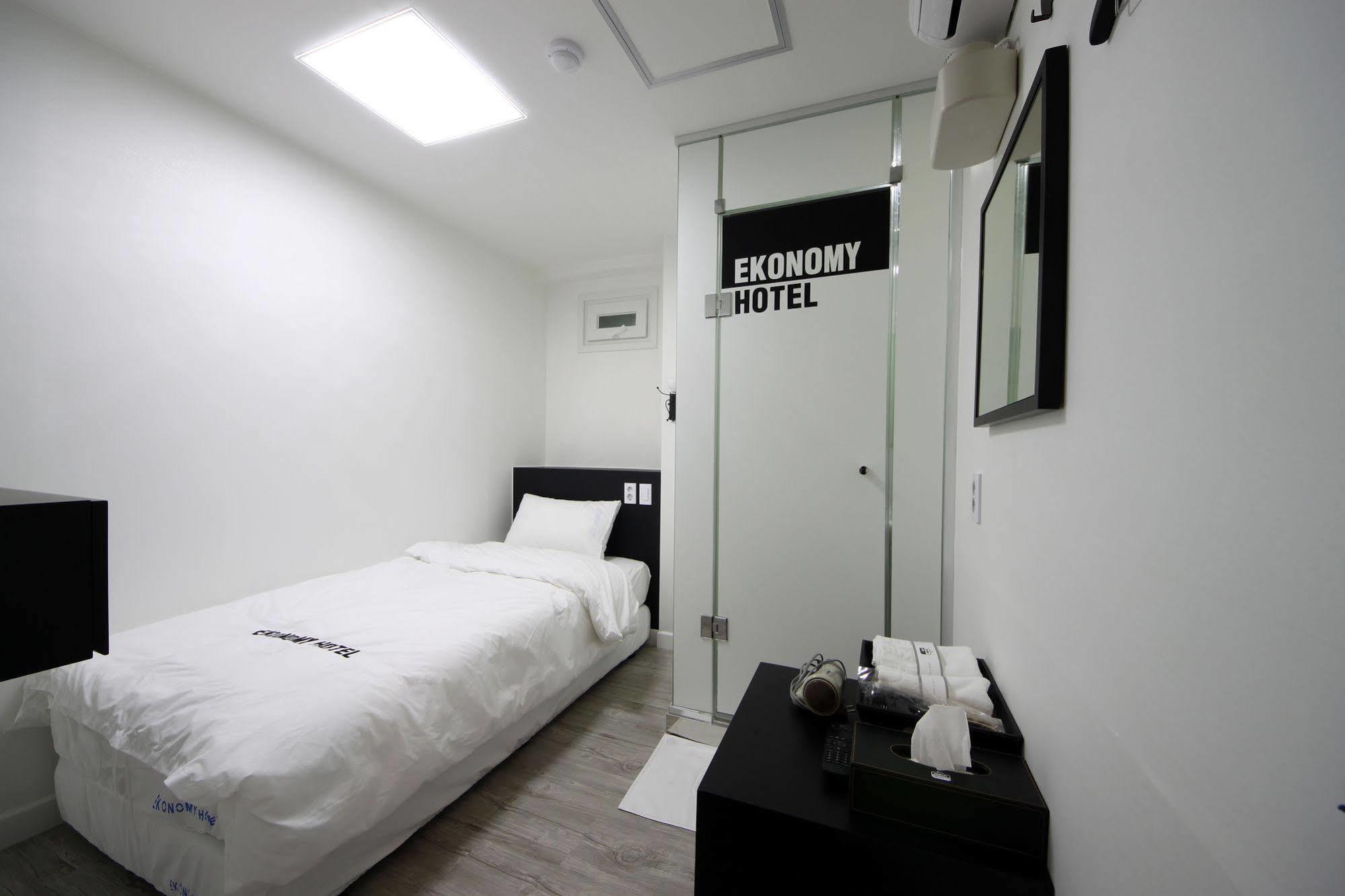 Ekonomy Hotel Dongdaemun Seul Dış mekan fotoğraf