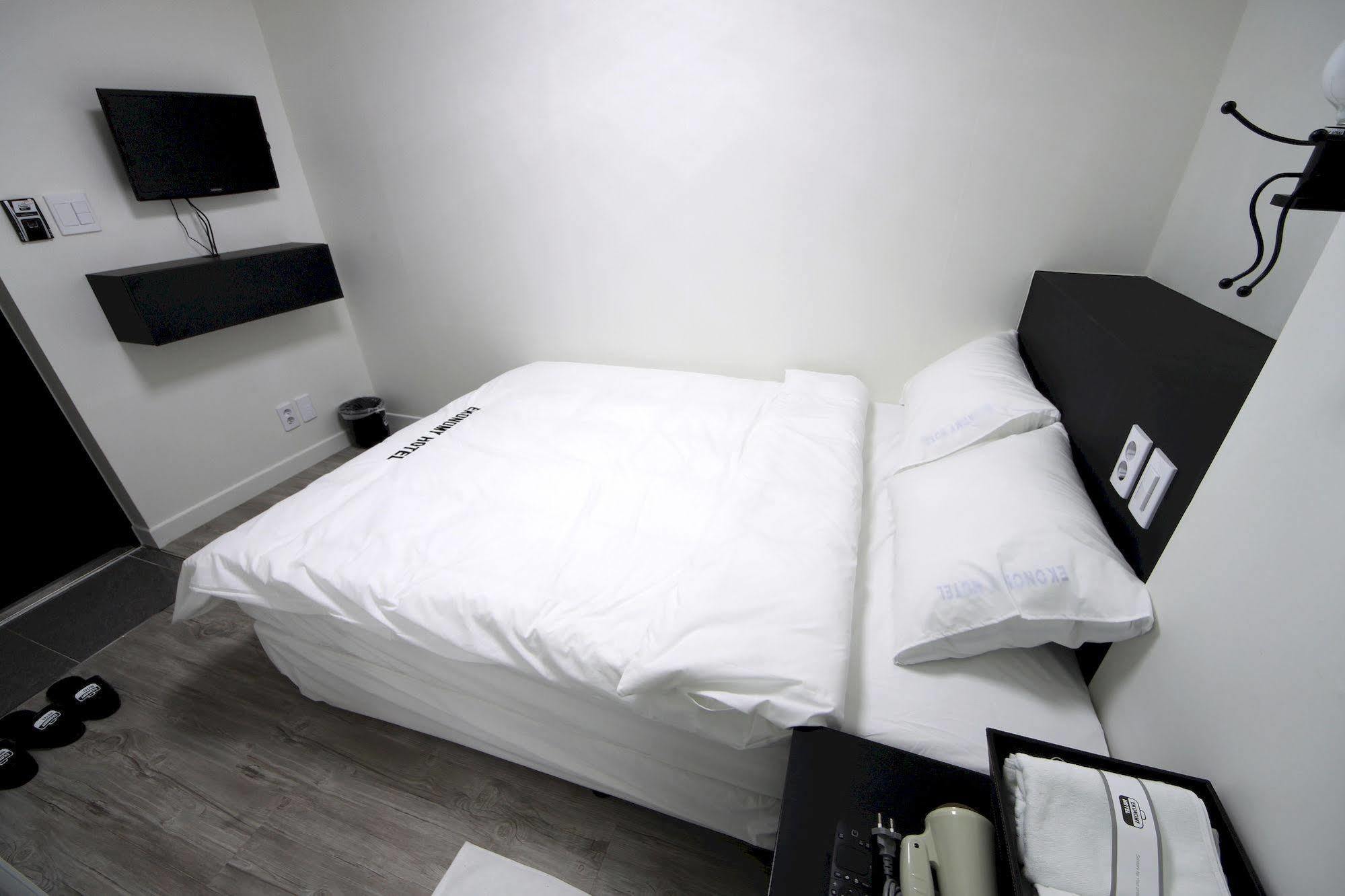 Ekonomy Hotel Dongdaemun Seul Dış mekan fotoğraf
