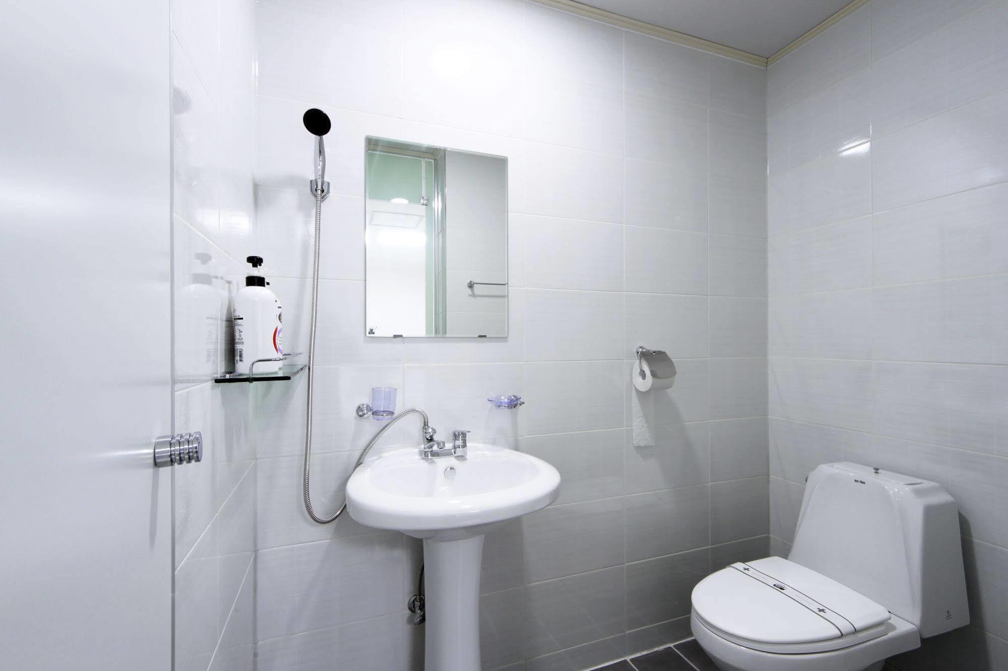 Ekonomy Hotel Dongdaemun Seul Dış mekan fotoğraf