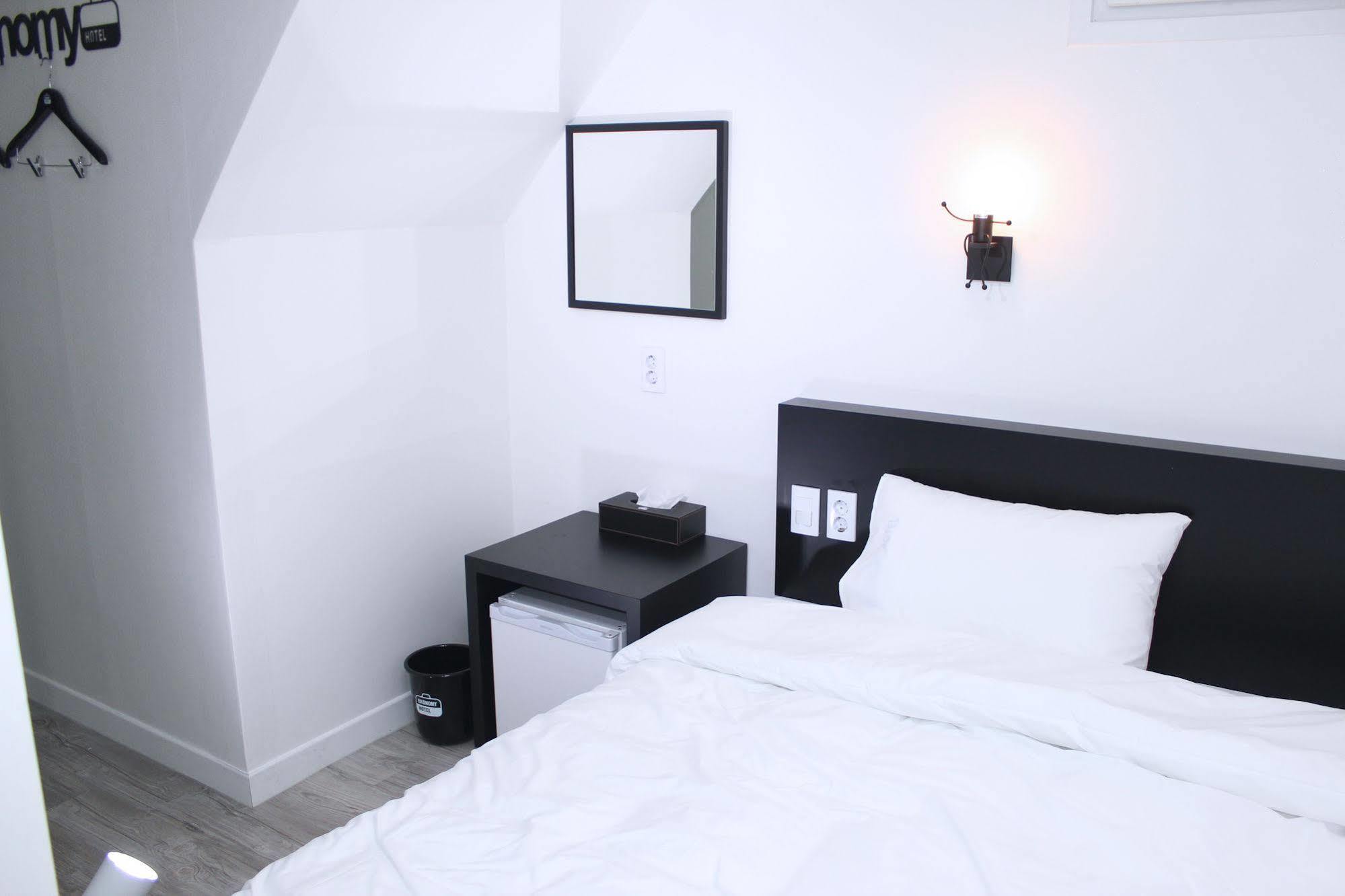 Ekonomy Hotel Dongdaemun Seul Dış mekan fotoğraf