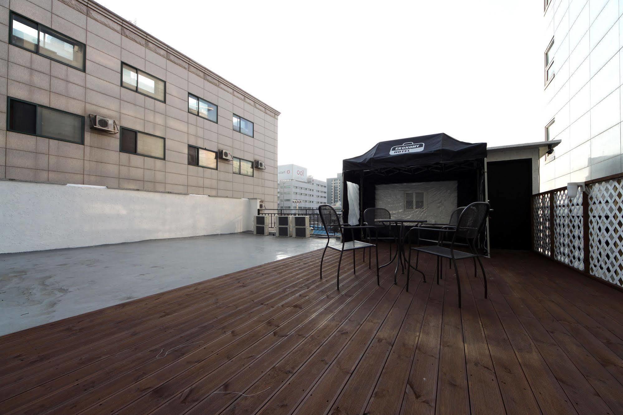 Ekonomy Hotel Dongdaemun Seul Dış mekan fotoğraf